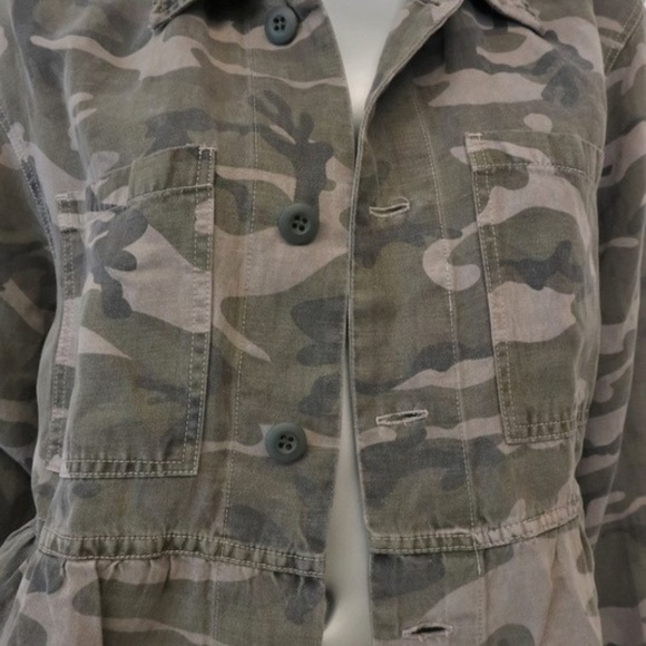 AMO Cropped Rosie Jacket Warm Grey Camo - Picture 2 of 6